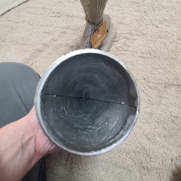 Tommy Bahama Gray Textured Shark Figurine Shaker, Rare, Mussing Shaker Bttle - Picture 4 of 11